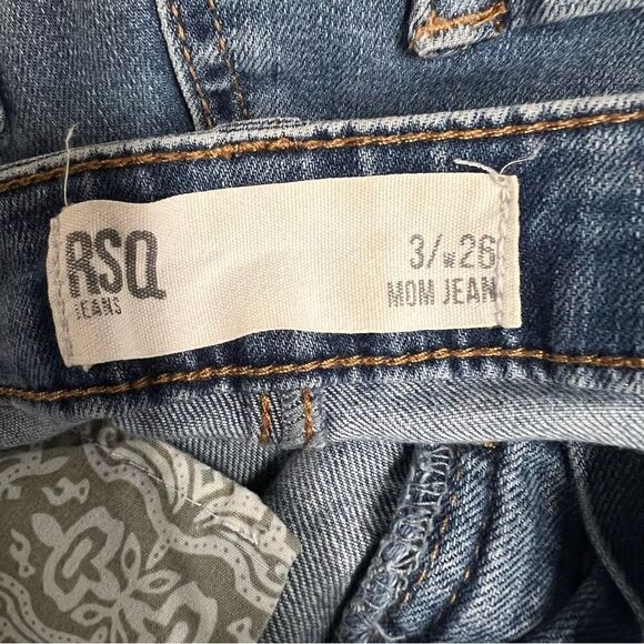 RSQ Womens Mom Jean Blue Wash Distressed Straight Jeans 3/W26 - Picture 4 of 6